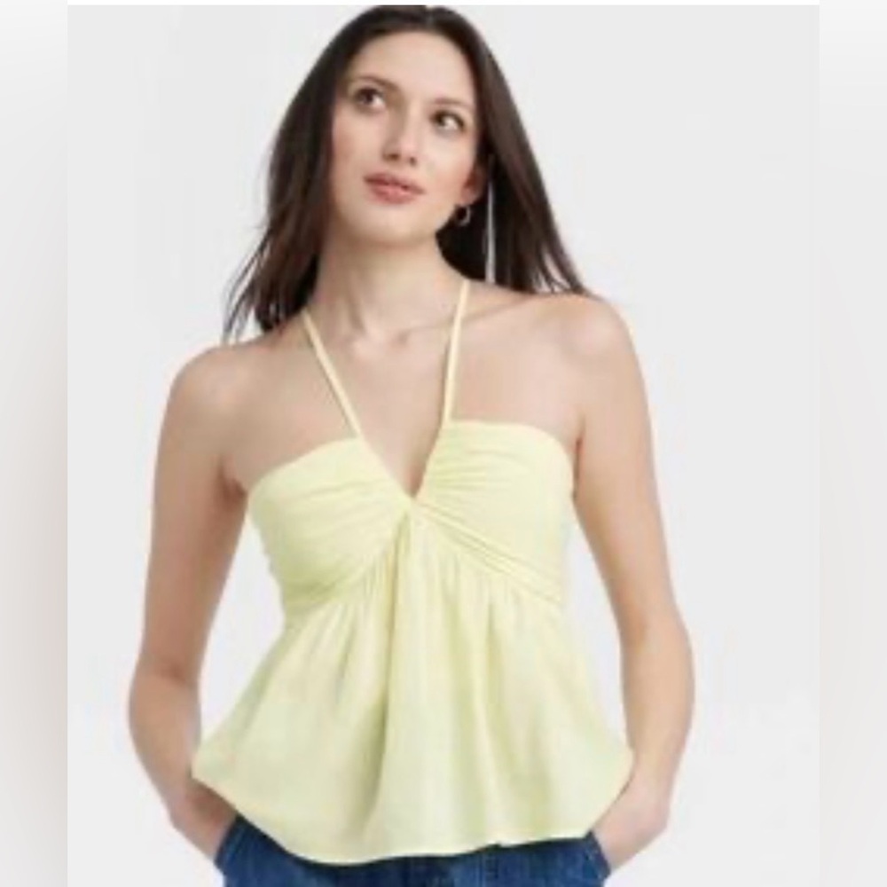 Universal Thread Light Yellow Top NWT - image 1